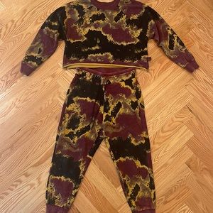 Black, gold, & burgundy marble print sweatsuit by JoyLab, size M